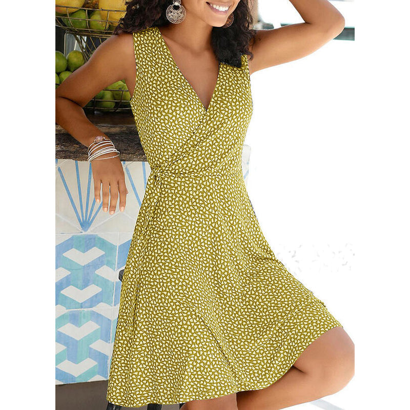 Echoarchiv | Das Moderne Freizeitkleid mit Polka Dots für Den Sommer 2023