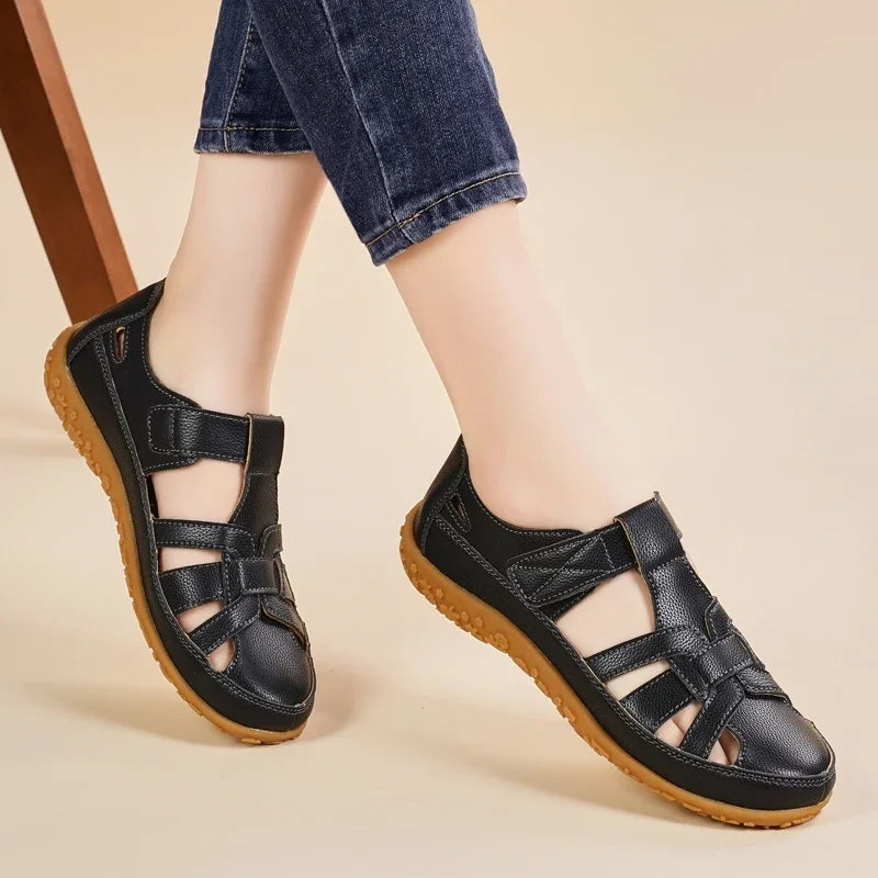 Bequeme flache Sandalen mit Riemchen für Damen – Sorelia