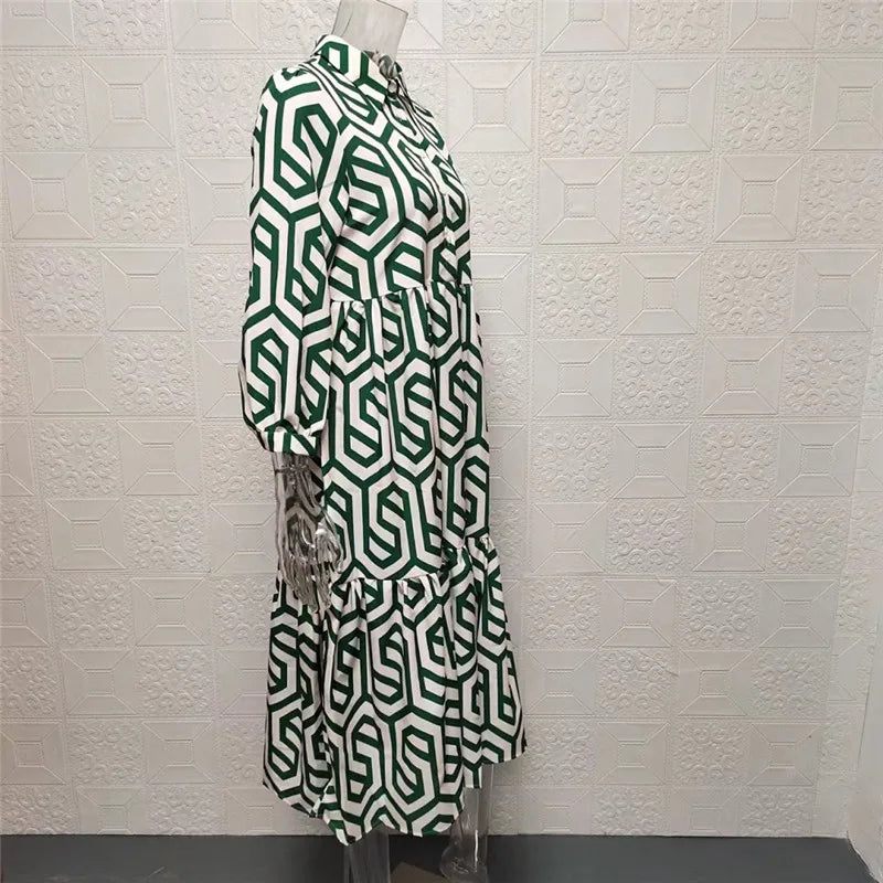 Echoarchiv | Langärmliges Kleid Mit Geometrischem Muster