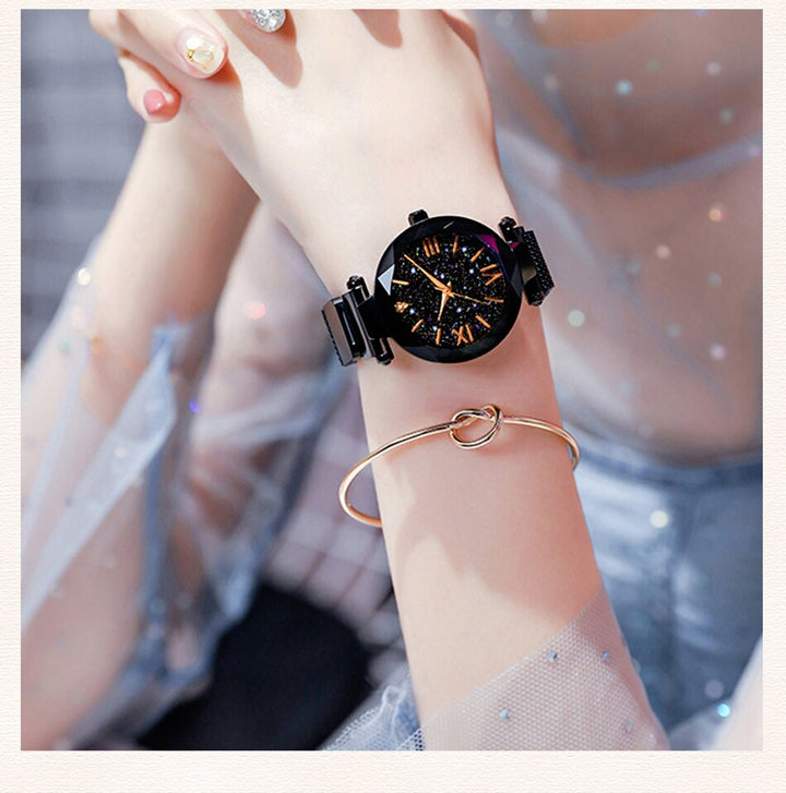 Echoarchiv | Leuchtende Sternenhimmel: Damenmode Sternenhimmel Uhren Magnetische Schnalle Mesh Armband Diamant Quarzuhr Damen Kleideruhr