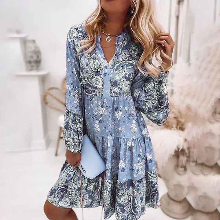 Echoarchiv – Mehrfarbiges Sommerkleid mit V-Ausschnitt