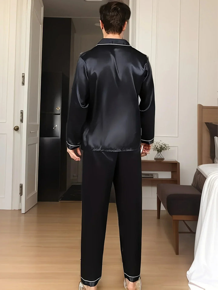 Echoarchiv - Herren-Pyjama-Set aus Satin