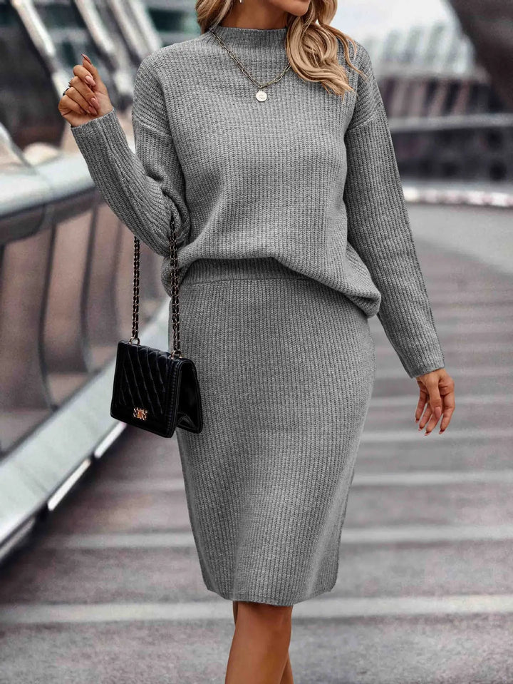 2-teiliges Damen Set aus Pullover und Rock | Echoarchiv