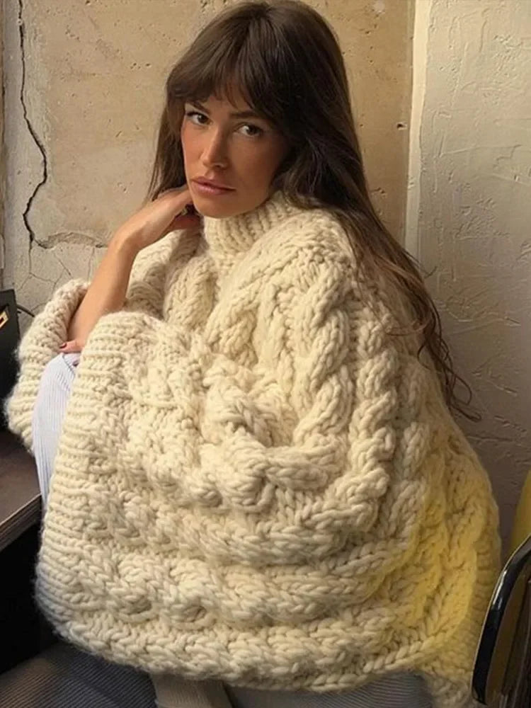 Echoarchiv | Oversized Gestickter Weicher Pullover