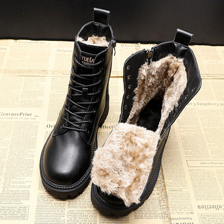 Echoarchiv | Winterstiefel Aus Schwarzem