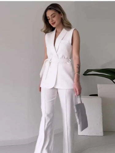 Ärmelloser Blazer-Anzug Taillierte Passform Wickel-V-Ausschnitt Weite Hose – Avérine