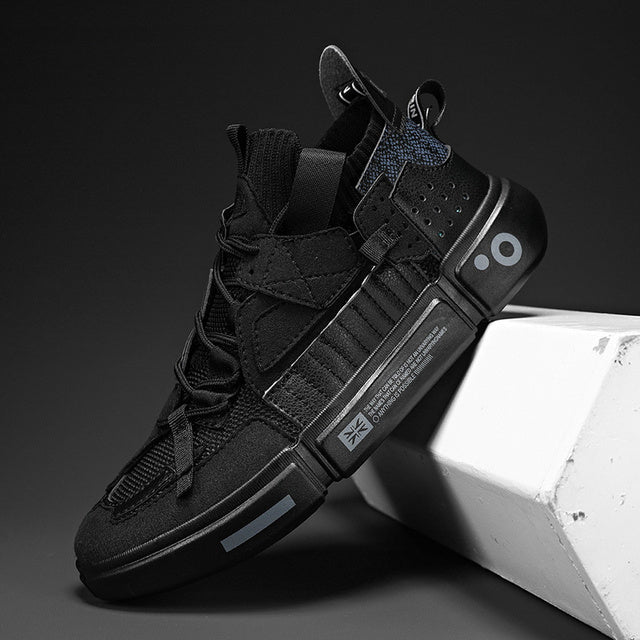 Turnschuhe mit sportlichem Look für Männer Echoarchiv