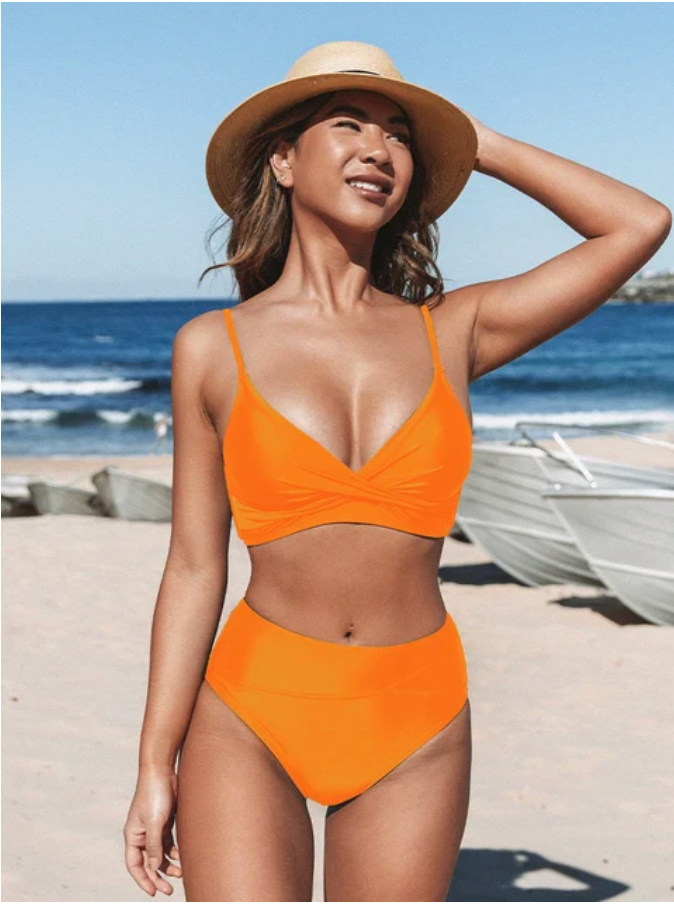 Echoarchiv | Formschönes und Elegantes Bikini-Set