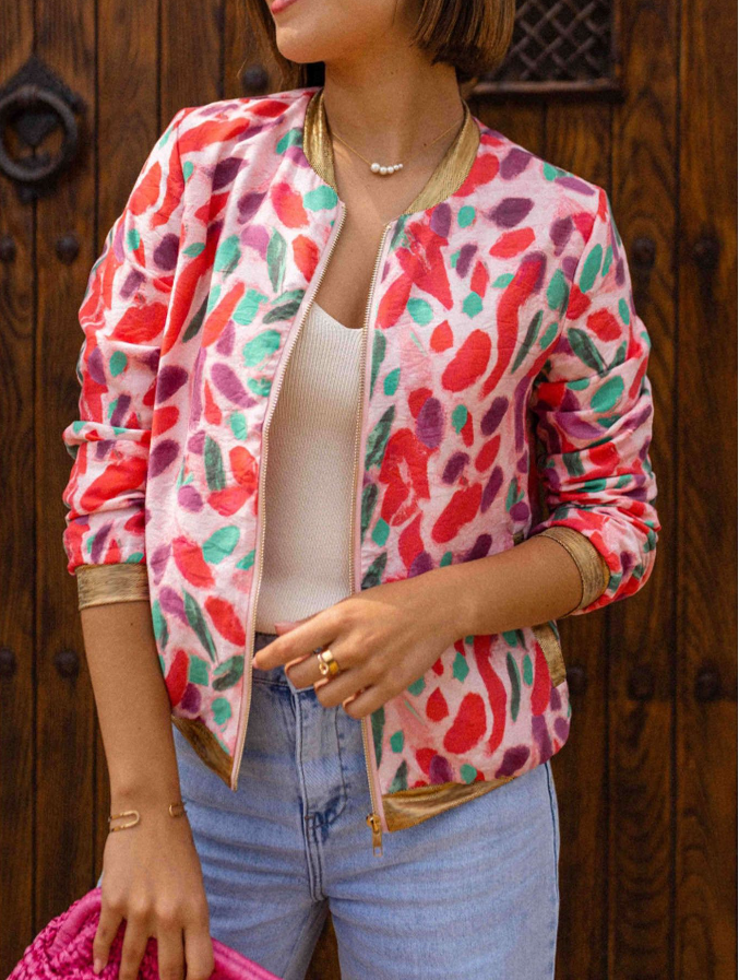 Damen Bomberjacke mit Blumenmuster | Echoarchiv