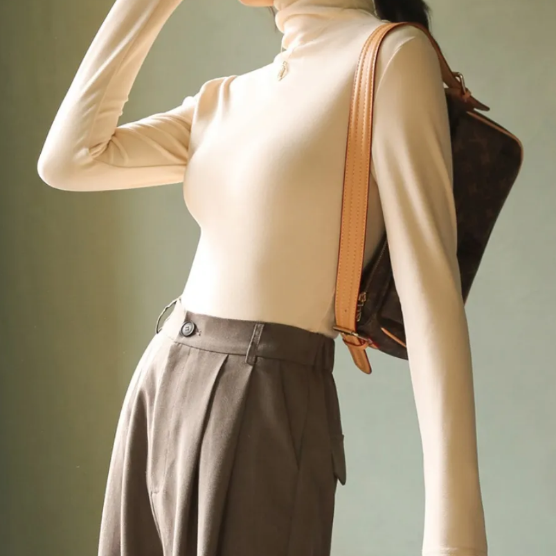 Echoarchiv - Samt Rollkragenpullover für Frauen