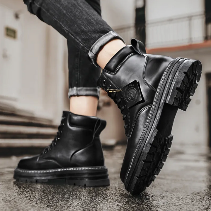Echoarchiv - Bequeme Schnürstiefel für Herren