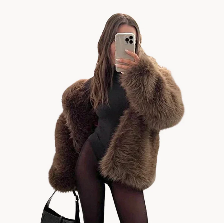 Luxuriöse Jacke Aus Weichem Kunstfell für Damen – Avérine