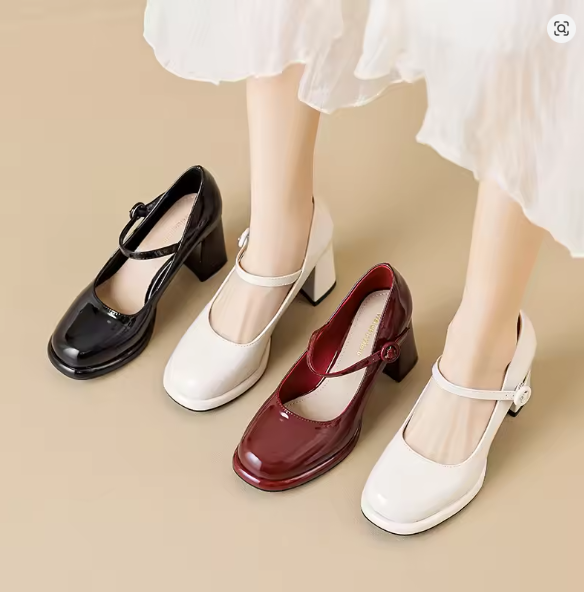 Echoarchiv | Stilvolle Wasserdichte Mary Jane Pumps