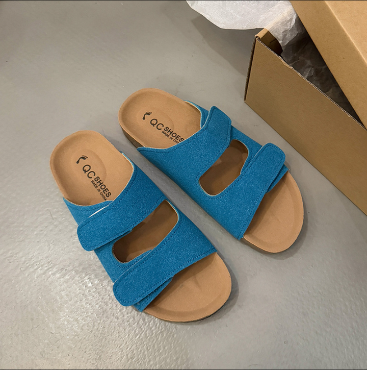 Echoarchiv | Orthopädische Sandalen mit Klettverschluss