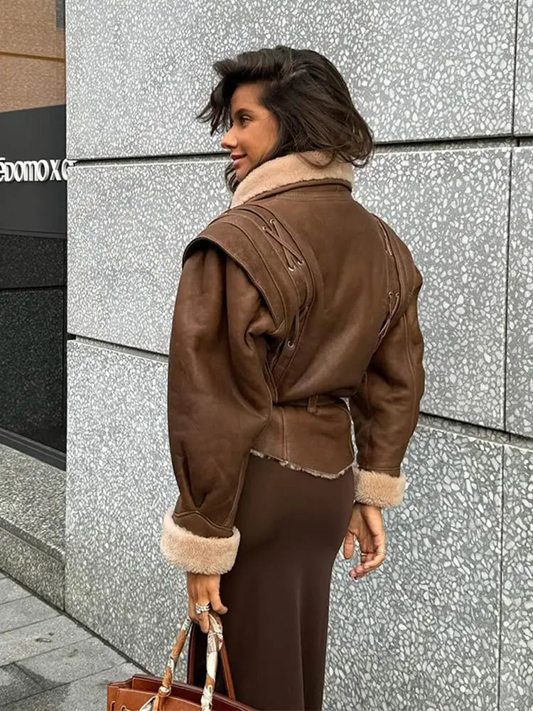 Braune Lederjacke Mit Pelz Und Gürtel – Velloura