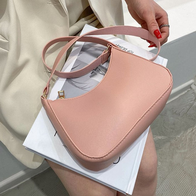 Echoarchiv | Luxuriöse Retro-Tasche Exklusive Lederhandtasche mit Zeitlosem Charme