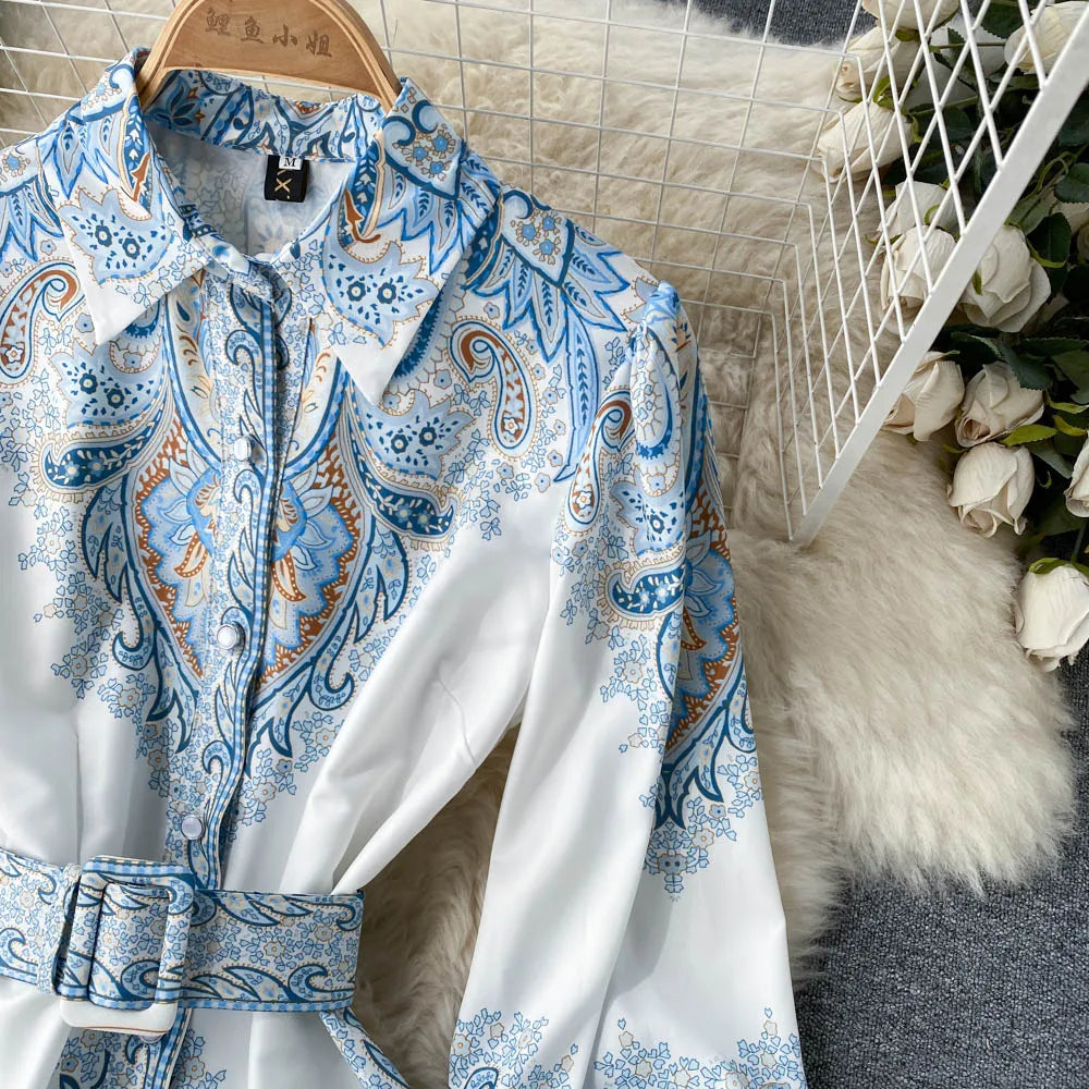 A-Linienkleid mit Gürtel und Blumenmuster