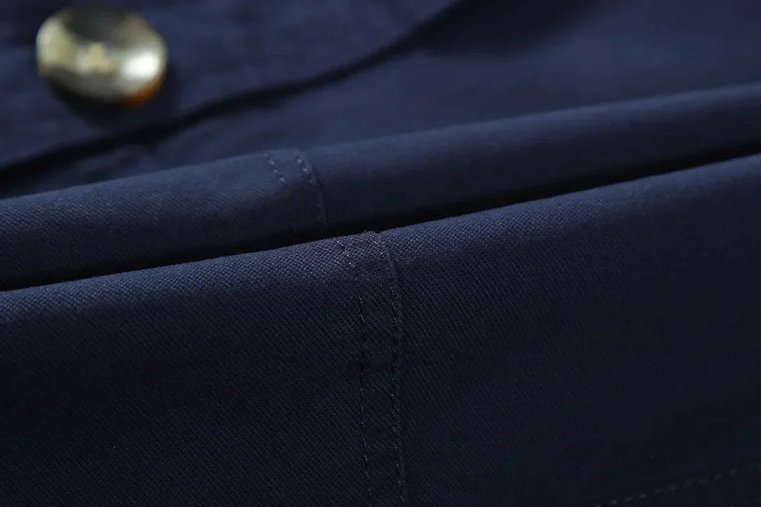 Echoarchiv - Stylischer langer Herbst-Trenchcoat für Herren