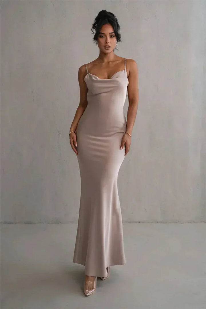 Echoarchiv | Satin Kleid mit Blumen