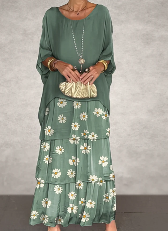 Echoarchiv | Elegantes Maxikleid mit Weitem Rundhalsausschnitt