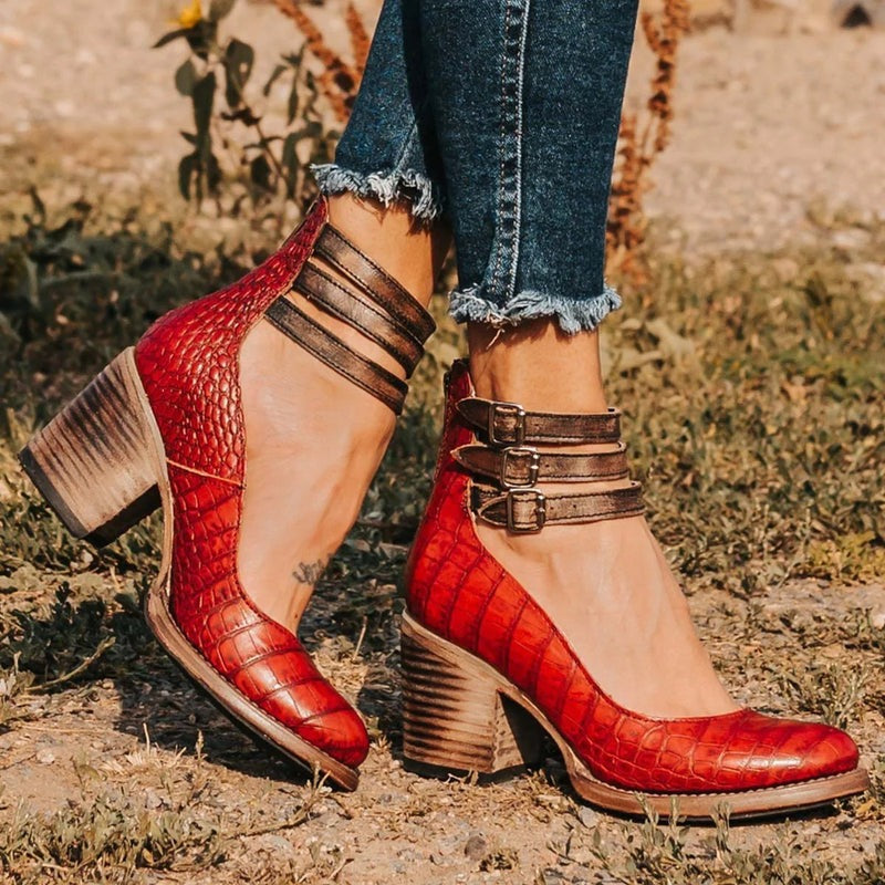 Echoarchiv | Orthopädische Sandalen mit Absatz Stil