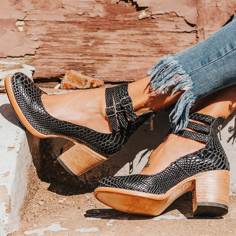 Echoarchiv | Orthopädische Sandalen mit Absatz Stil
