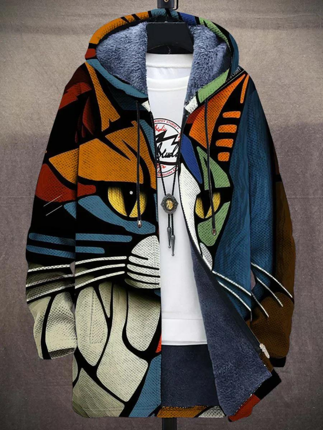 Echoarchiv | Elegante Designerjacke Mit Künstlerischem Druck