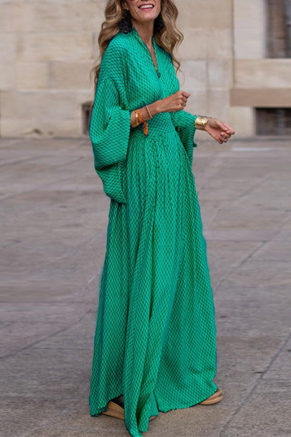 Echoarchiv | Elegantes Maxikleid mit Glockenärmeln