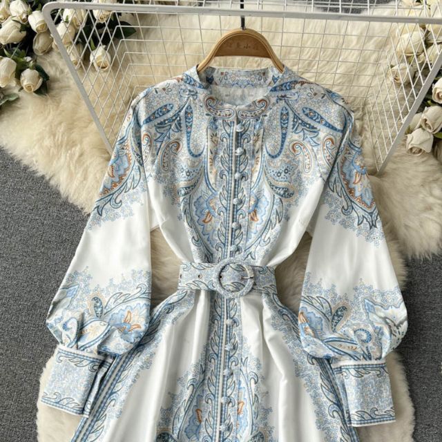A-Linienkleid mit Gürtel und Blumenmuster