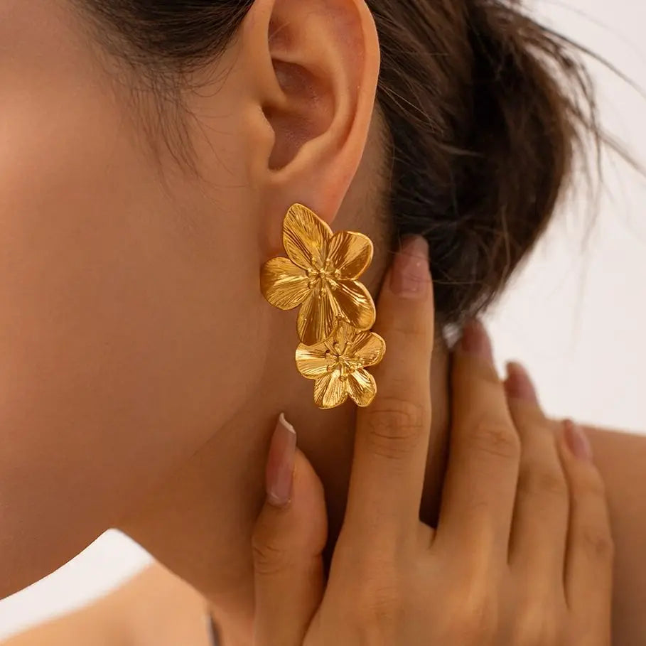 Echoarchiv | Elle Hypoallergene Vintage-Blumenstecker, 18K Vergoldet