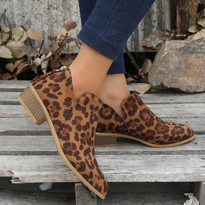Modische Stiefelette