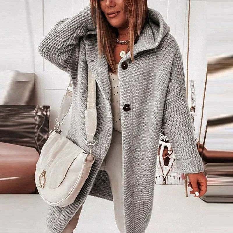 Echoarchiv | Lange warme Strickjacke mit Kapuze