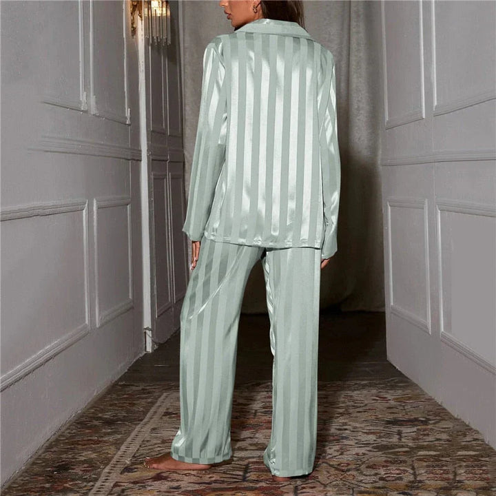 Echoarchiv | Gemütlicher Pyjama