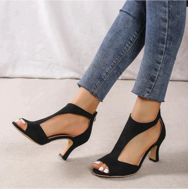Echoarchiv | High-Heel-Schuhe für Frauen
