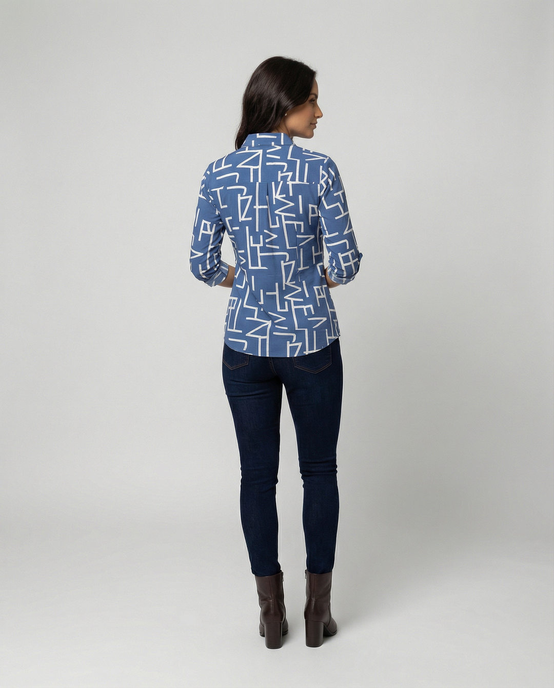 Echoarchiv | Bluse mit Umlegekragen