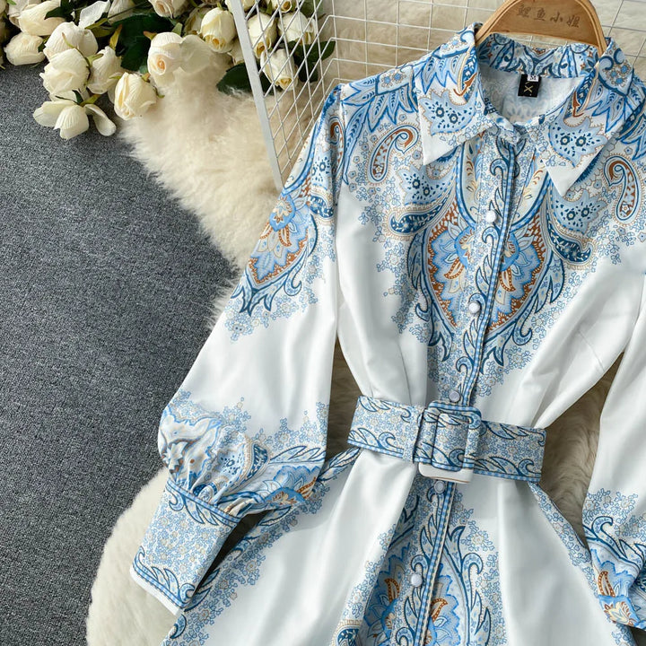A-Linienkleid mit Gürtel und Blumenmuster
