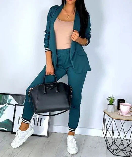 Echoarchiv | Damen Doppelreiher Blazer Hosenanzug