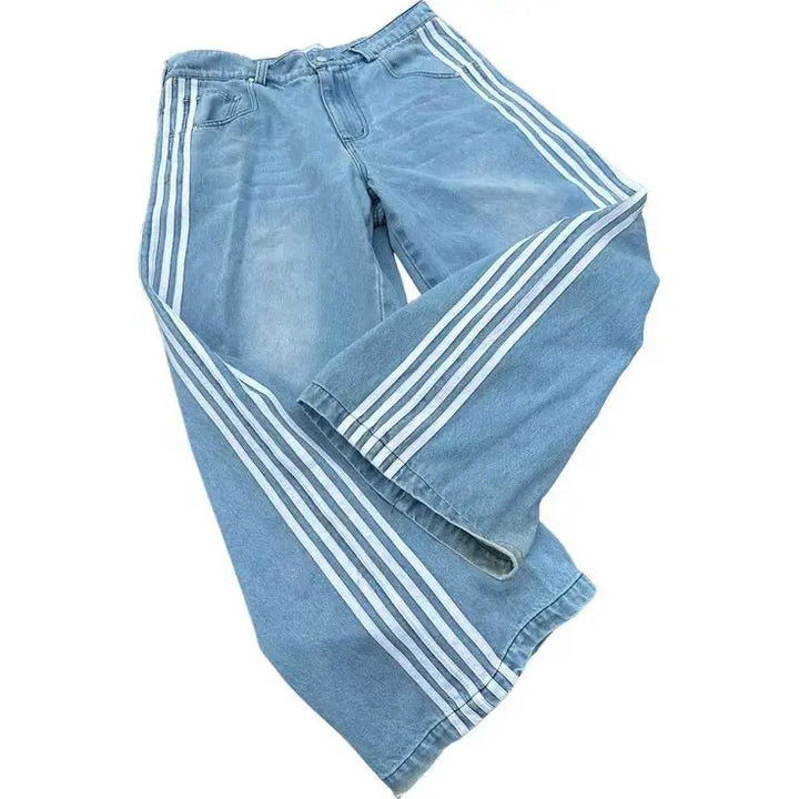 Echoarchiv - Baggy-JEchoarchivns mit hoher Taille