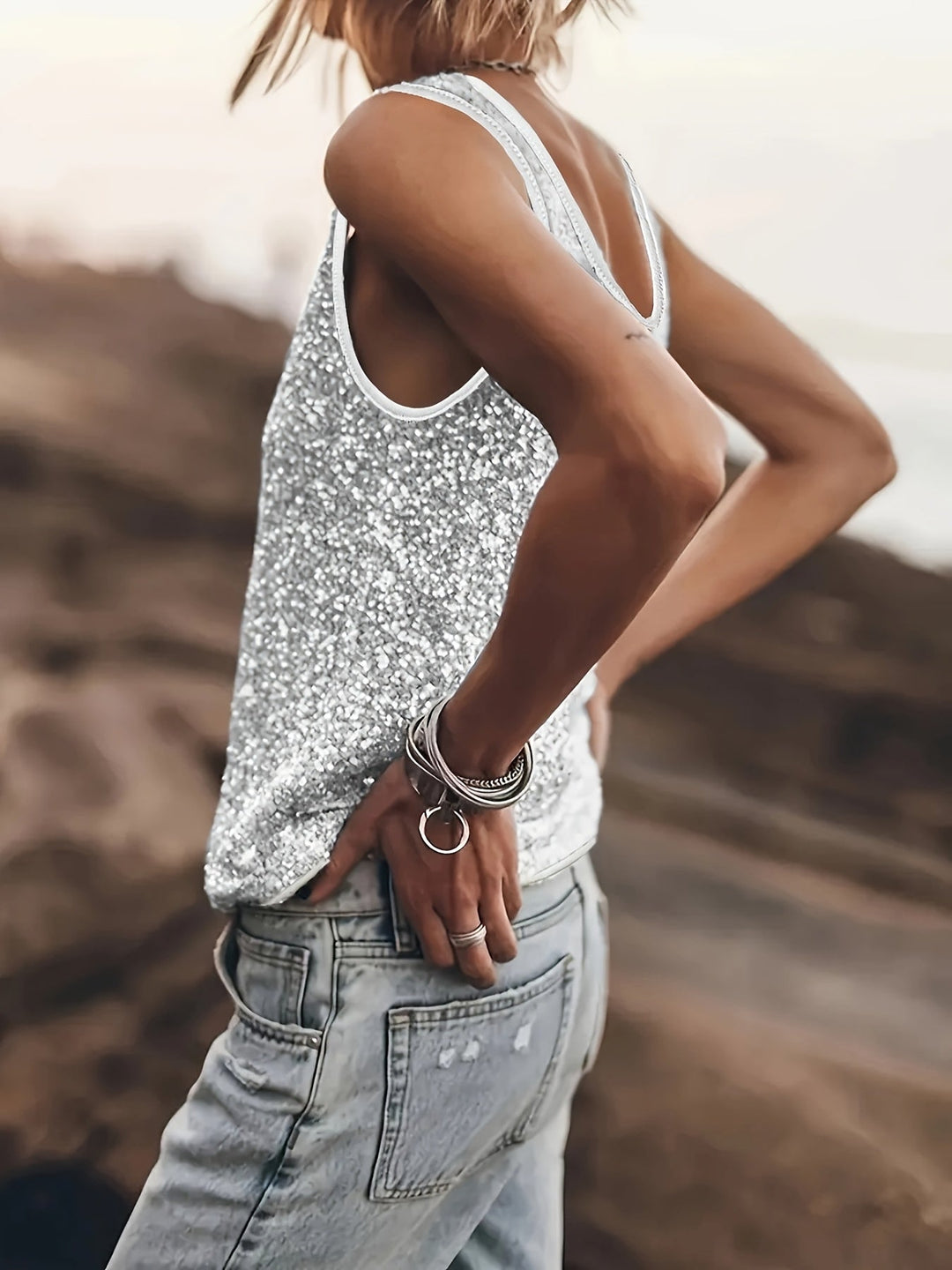 Echoarchiv | Glänzendes Ärmelloses Damen Top für Stil und Glamour