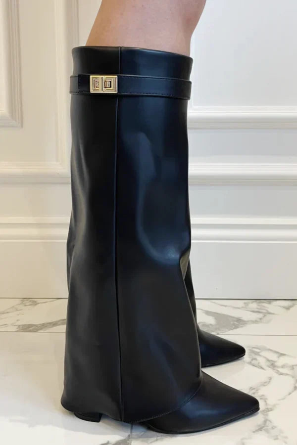 Echoarchiv | Elegante Kniehoge Stiefel mit Riemchen