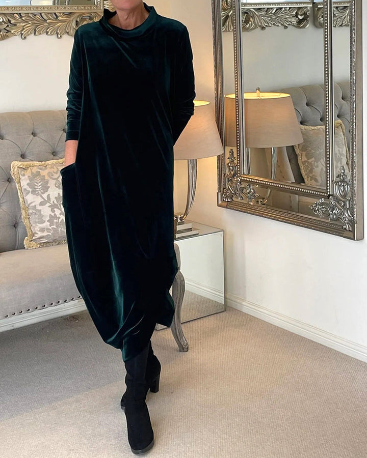 Echoarchiv | Elegantes Samtkleid mit Bauchabdeckung