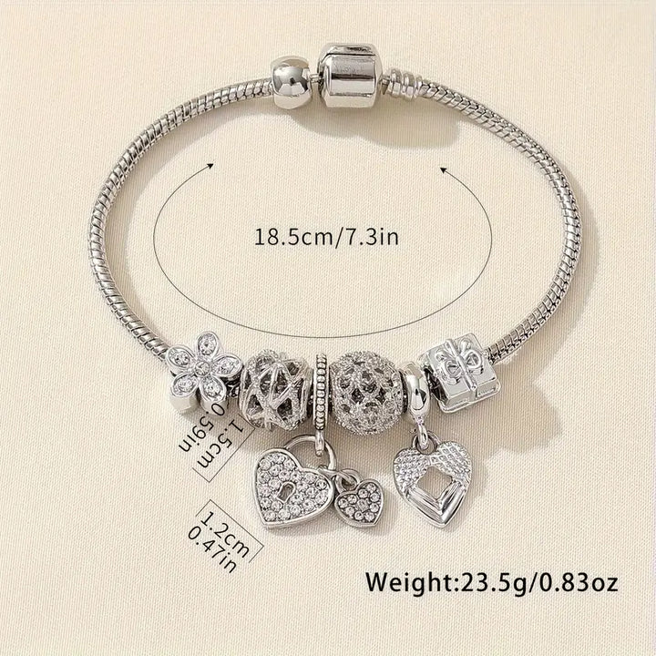 Echoarchiv Modisches Armband mit Strasssteinen und Blumen