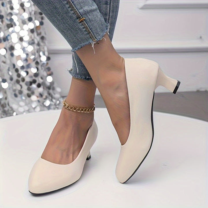 Echoarchiv | Stilvolle Damen Pumps mit Spitzem Zeh und Blockabsatz