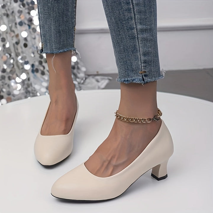 Echoarchiv | Stilvolle Damen Pumps mit Spitzem Zeh und Blockabsatz