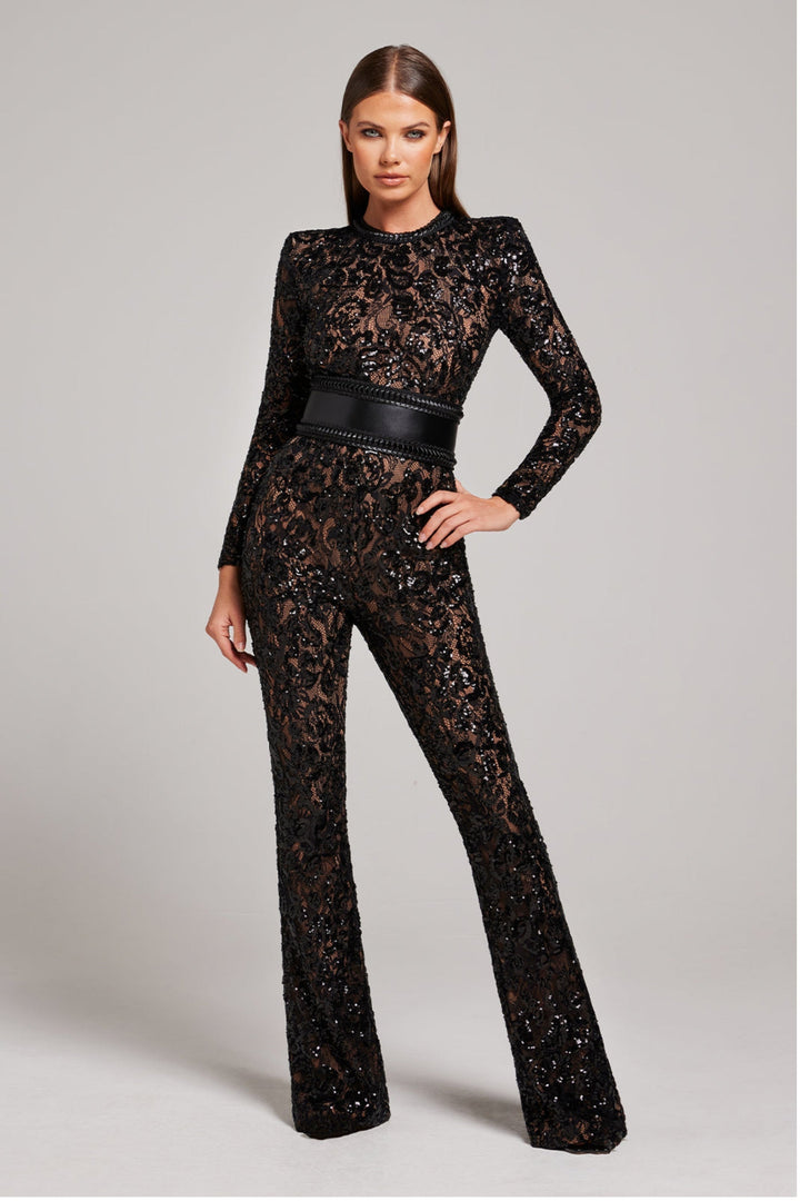Echoarchiv | Spitzen-Eleganz Jumpsuit