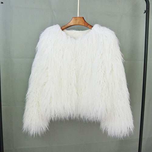 Echoarchiv | Eleganter Warmer Kunstpelzmantel Für Herbst Und Winter