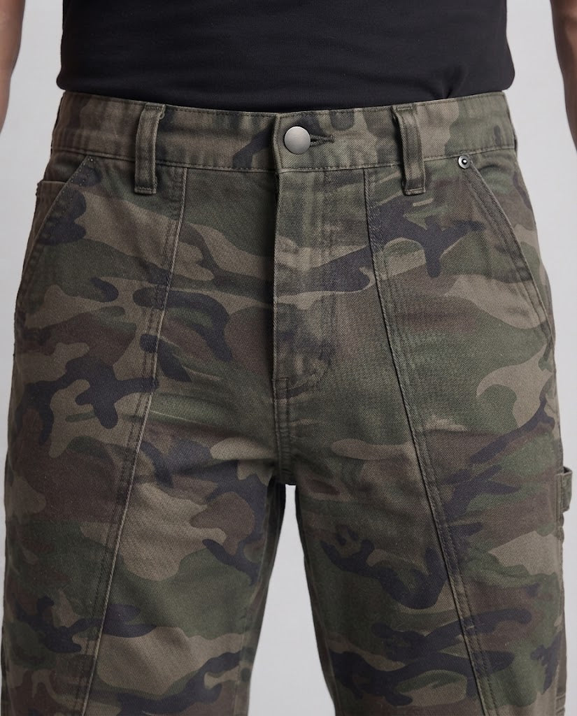 Stylische Herren Cargo-Hosen mit Camouflage-Muster Echoarchiv