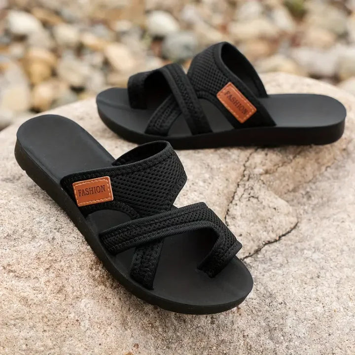 Echoarchiv - Orthopädische Hallux-Valgus-Korrektur Sandalen