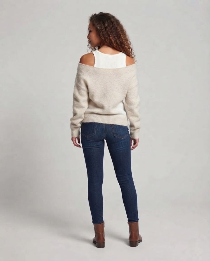 Damen Oversize Strickpullover mit Ein‑Schulter‑Layering und flauschiger Mohairoptik Echo Archiv