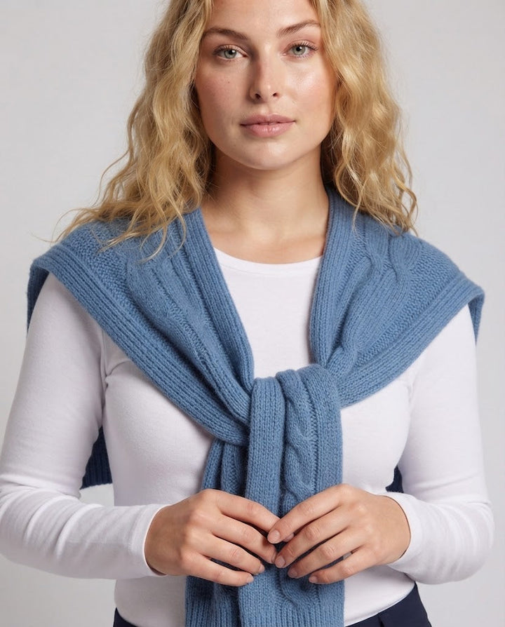 Damen Grobstrick-Schultertuch mit Zopfmuster und Kurzpullover-Schnitt Echoarchiv